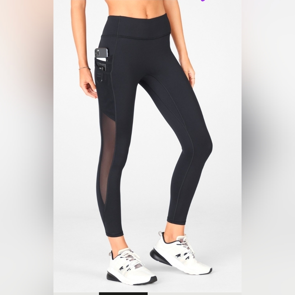 Fabletics Trinity Motion365 Mid-Rise 7/8 Legging Size Medium